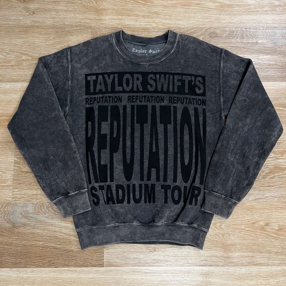 Taylor Swift Reputation Tour Crewneck